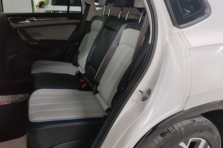 Used Volkswagen Tayron GTE Plug-in Hybrid 2023 280TSI Luxury Plus Advanced Edition Interior 4