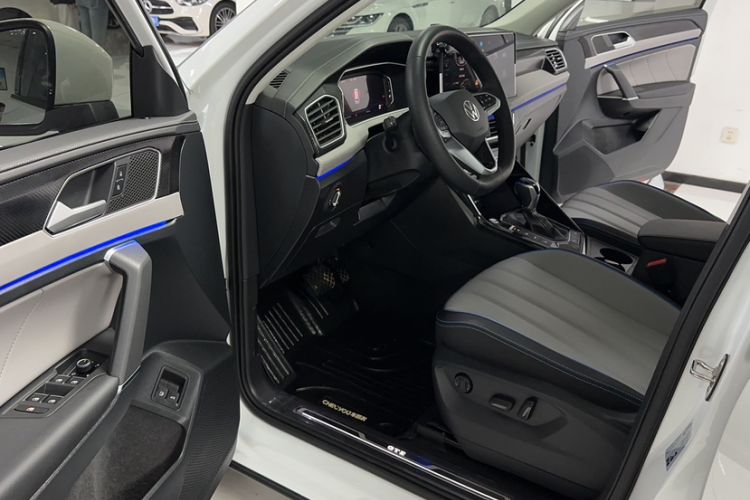 Used Volkswagen Tayron GTE Plug-in Hybrid 2023 280TSI Luxury Plus Advanced Edition Interior 5