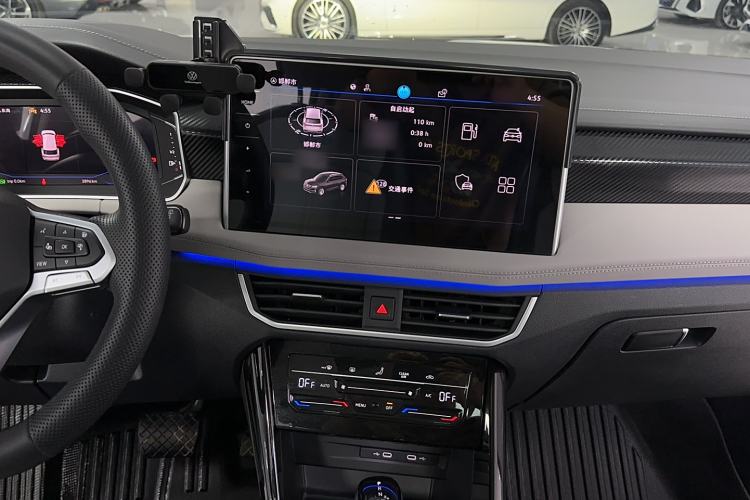 Used Volkswagen Tayron GTE Plug-in Hybrid 2023 280TSI Luxury Plus Advanced Edition Interior 9