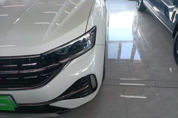 Used Volkswagen Tayron GTE Plug-in Hybrid 2023 280TSI Luxury Plus Advanced Edition Left Front Headlight