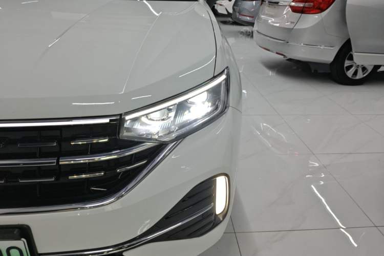 Used Volkswagen Tayron GTE Plug-in Hybrid 2023 280TSI Luxury Plus Advanced Edition Left Front Headlight