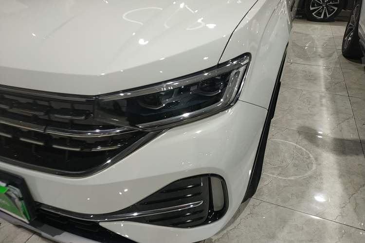Used Volkswagen Tayron GTE Plug-in Hybrid 2023 280TSI Luxury Plus Advanced Edition Left Front Headlight
