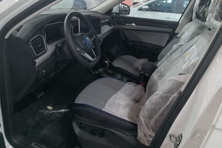 Used Volkswagen Tayron GTE Plug-in Hybrid 2023 280TSI Luxury Plus Advanced Edition Left Front Seat