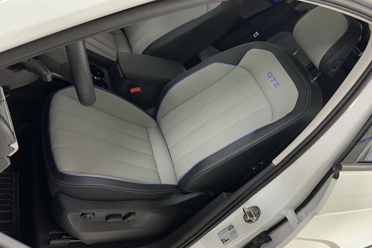 Used Volkswagen Tayron GTE Plug-in Hybrid 2023 280TSI Luxury Plus Advanced Edition Left Front Seat