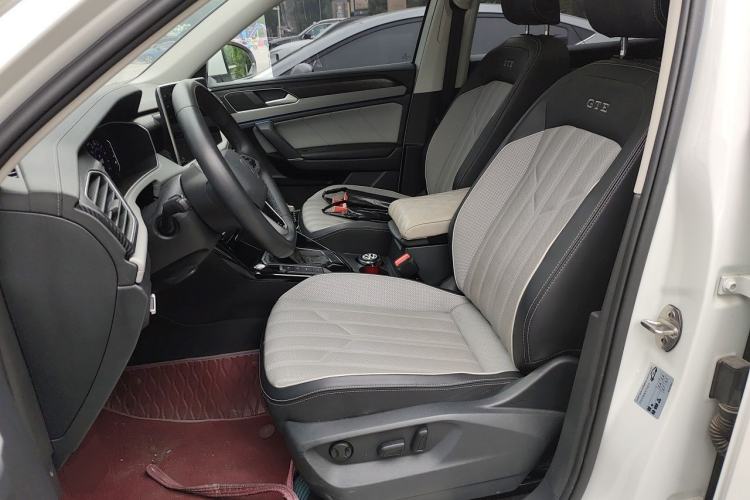Used Volkswagen Tayron GTE Plug-in Hybrid 2023 280TSI Luxury Plus Advanced Edition Left Front Seat