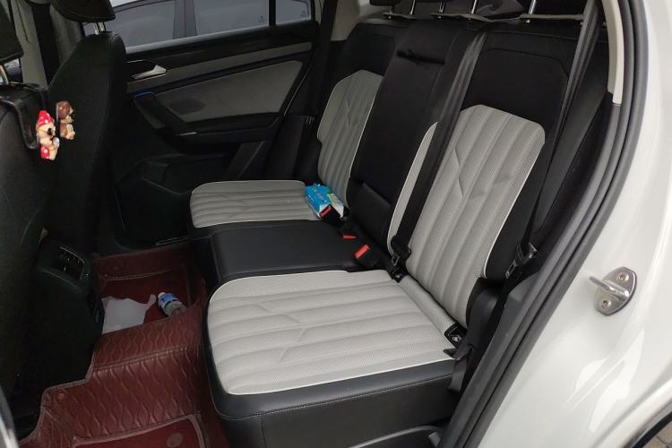 Used Volkswagen Tayron GTE Plug-in Hybrid 2023 280TSI Luxury Plus Advanced Edition Left Rear Seat