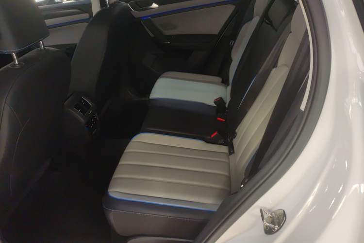 Used Volkswagen Tayron GTE Plug-in Hybrid 2023 280TSI Luxury Plus Advanced Edition Left Rear Seat