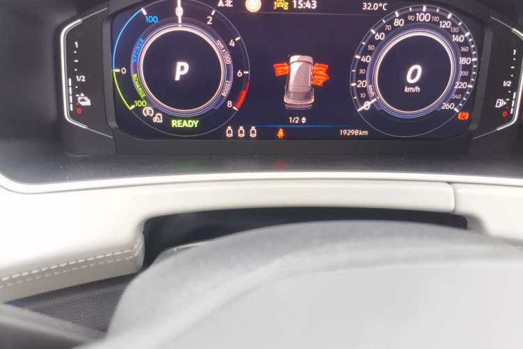 Used Volkswagen Tayron GTE Plug-in Hybrid 2023 280TSI Luxury Plus Advanced Edition Odometer Close Up