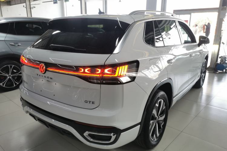 Used Volkswagen Tayron GTE Plug-in Hybrid 2023 280TSI Luxury Plus Advanced Edition Rear Right 45 Deg