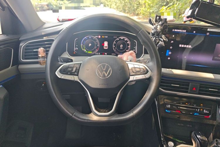 Used Volkswagen Tayron GTE Plug-in Hybrid 2023 280TSI Luxury Plus Advanced Edition Steering Wheel