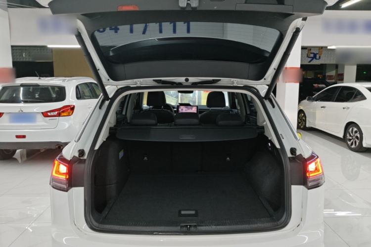 Used Volkswagen Tayron GTE Plug-in Hybrid 2023 280TSI Luxury Plus Advanced Edition Trunk