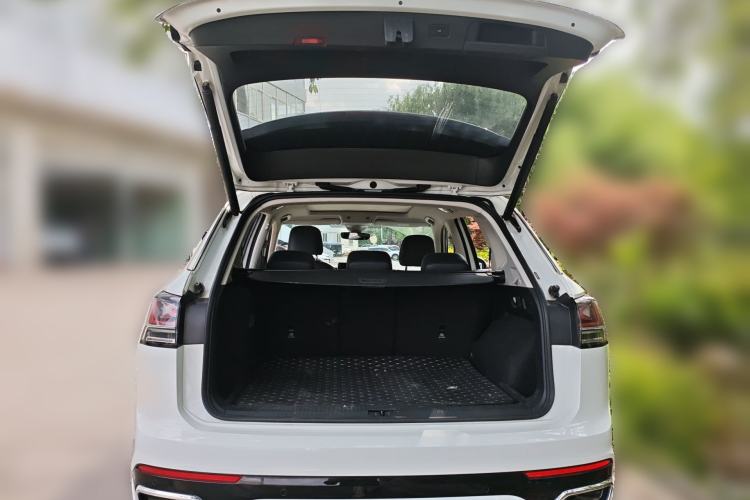 Used Volkswagen Tayron GTE Plug-in Hybrid 2023 280TSI Luxury Plus Advanced Edition Trunk