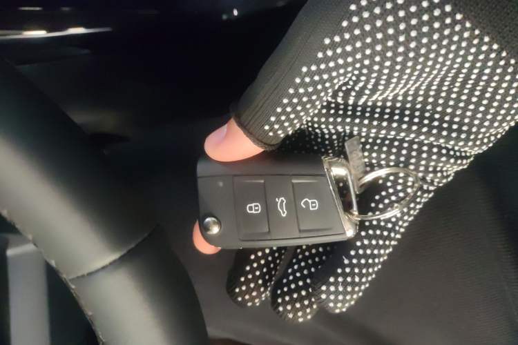 Used Volkswagen Tayron GTE Plug-in Hybrid 2023 280TSI Luxury Plus Advanced Edition Vehicle Key