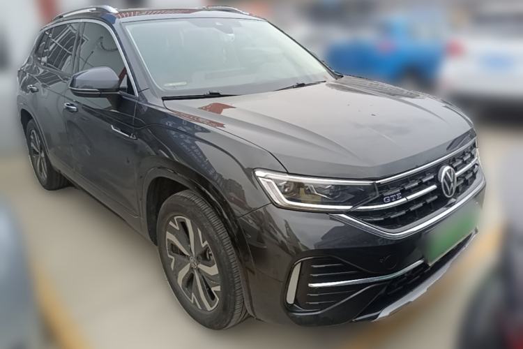Used Volkswagen Tayron GTE Plug-in Hybrid 2024 280TSI Luxury Plus Advanced Edition Front Right 45 Deg