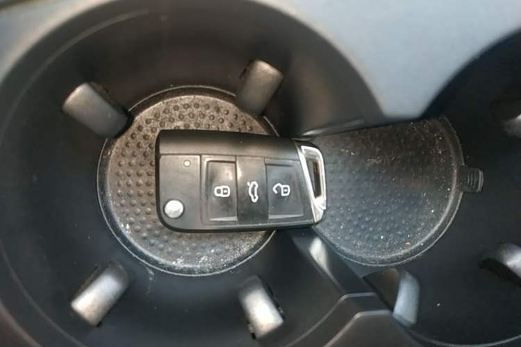 Used Volkswagen Tayron GTE Plug-in Hybrid 2024 280TSI Luxury Plus Advanced Edition Interior 1
