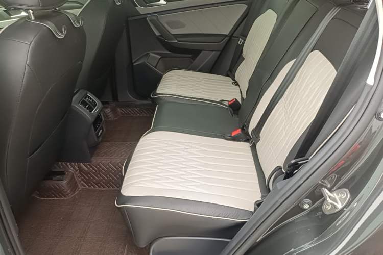 Used Volkswagen Tayron GTE Plug-in Hybrid 2024 280TSI Luxury Plus Advanced Edition Left Rear Seat