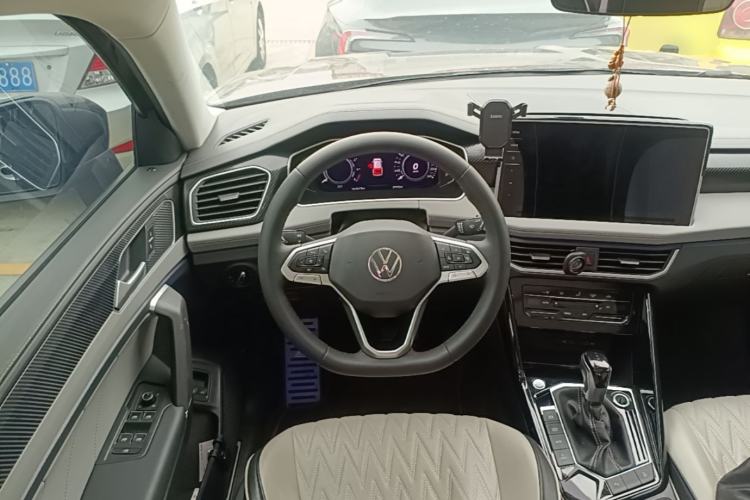 Used Volkswagen Tayron GTE Plug-in Hybrid 2024 280TSI Luxury Plus Advanced Edition Steering Wheel