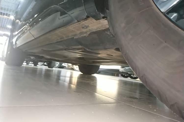 Used Volkswagen Tayron GTE Plug-in Hybrid 2024 280TSI Luxury Plus Advanced Edition Left Side Sill