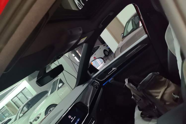 Used Volkswagen Tayron X 2020 380TSI Four-Wheel Drive Flagship Smart Connectivity Version Headliner
