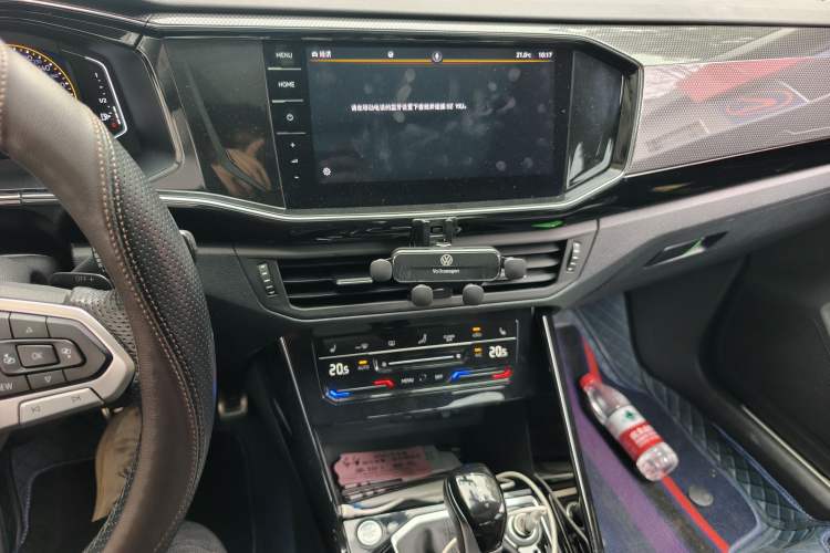 Used Volkswagen Tayron X 2020 330TSI Two-Wheel Drive Luxury Smart Connectivity Version Audio And AC Panel