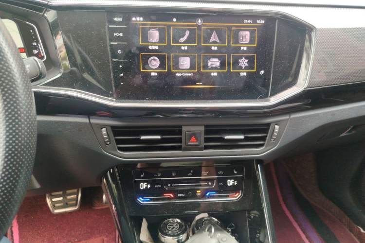 Used Volkswagen Tayron X 2020 330TSI Two-Wheel Drive Luxury Smart Connectivity Version Audio And AC Panel