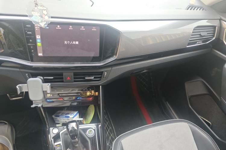 Used Volkswagen Tayron X 2020 330TSI Two-Wheel Drive Luxury Smart Connectivity Version Audio And AC Panel