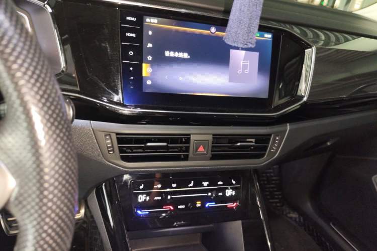 Used Volkswagen Tayron X 2020 330TSI Two-Wheel Drive Luxury Smart Connectivity Version Audio And AC Panel