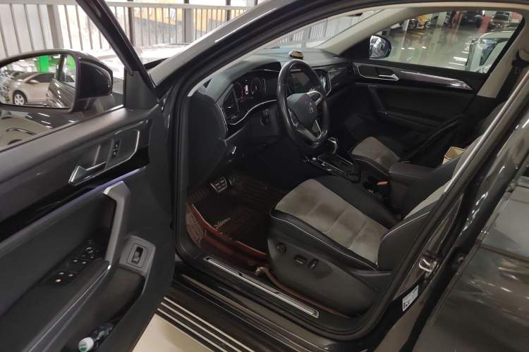 Used Volkswagen Tayron X 2020 330TSI Two-Wheel Drive Luxury Smart Connectivity Version Driver Seat