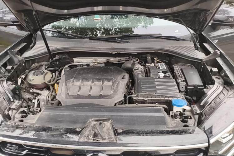 Used Volkswagen Tayron X 2020 330TSI Two-Wheel Drive Luxury Smart Connectivity Version Engine Bay