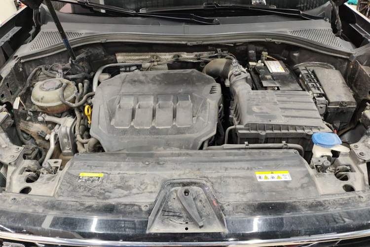 Used Volkswagen Tayron X 2020 330TSI Two-Wheel Drive Luxury Smart Connectivity Version Engine Bay