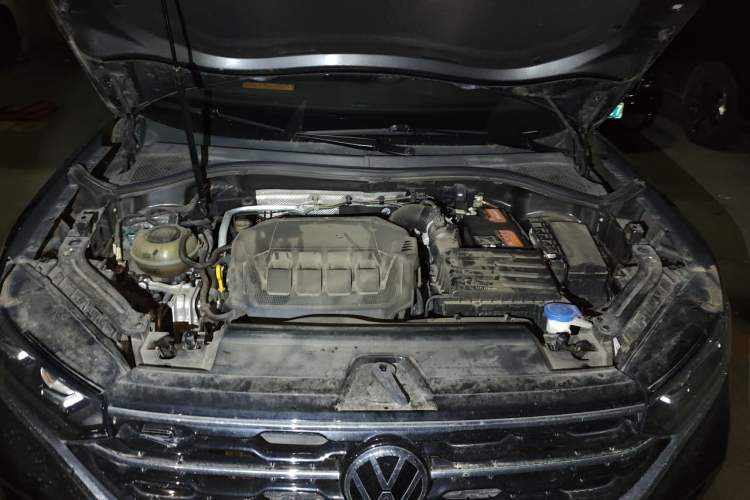 Used Volkswagen Tayron X 2020 330TSI Two-Wheel Drive Luxury Smart Connectivity Version Engine Bay