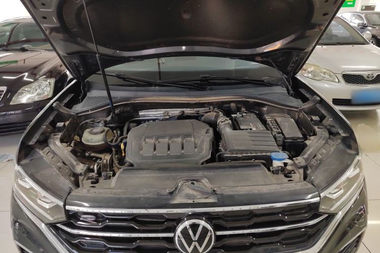 Used Volkswagen Tayron X 2020 330TSI Two-Wheel Drive Luxury Smart Connectivity Version Engine Bay