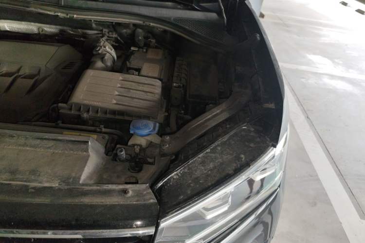Used Volkswagen Tayron X 2020 330TSI Two-Wheel Drive Luxury Smart Connectivity Version Engine Bay Left