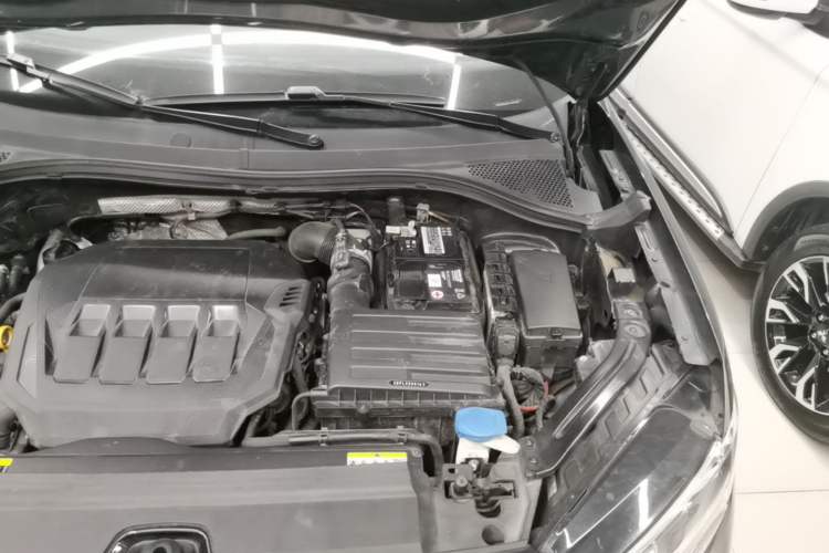 Used Volkswagen Tayron X 2020 330TSI Two-Wheel Drive Luxury Smart Connectivity Version Engine Bay Left