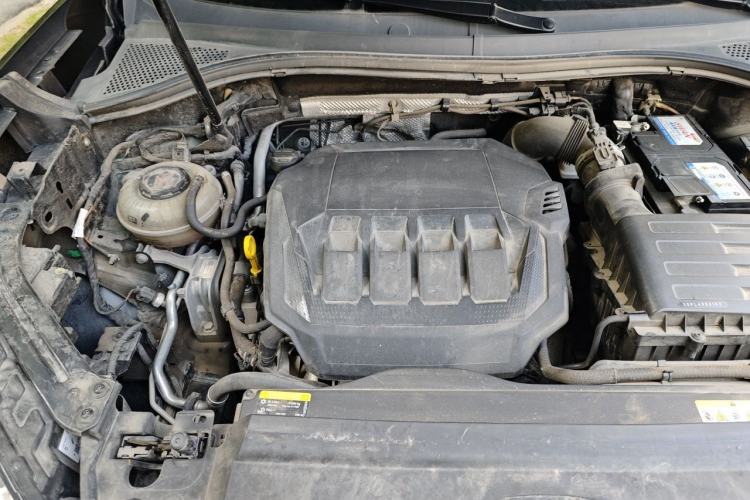 Used Volkswagen Tayron X 2020 330TSI Two-Wheel Drive Luxury Smart Connectivity Version Engine Bay
