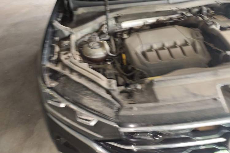 Used Volkswagen Tayron X 2020 330TSI Two-Wheel Drive Luxury Smart Connectivity Version Engine Bay Right