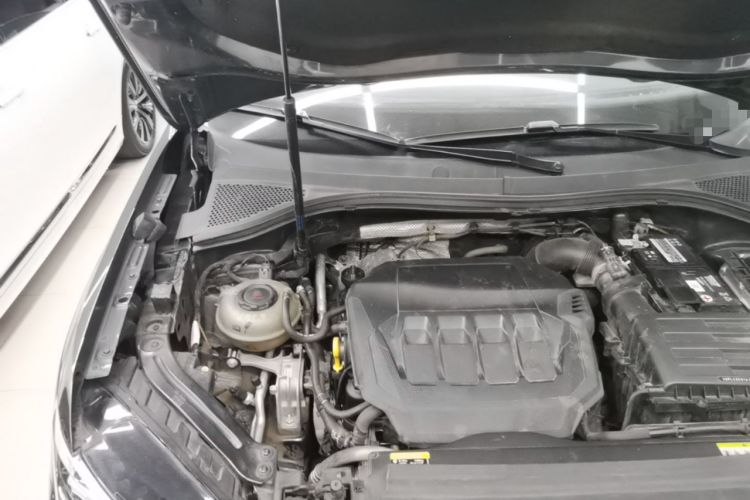 Used Volkswagen Tayron X 2020 330TSI Two-Wheel Drive Luxury Smart Connectivity Version Engine Bay Right