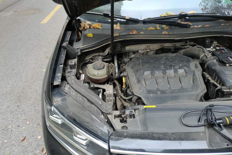 Used Volkswagen Tayron X 2020 330TSI Two-Wheel Drive Luxury Smart Connectivity Version Engine Bay Right