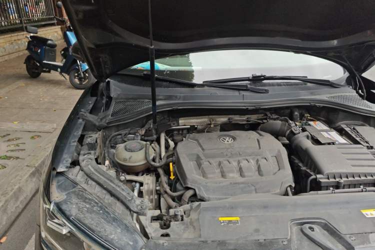Used Volkswagen Tayron X 2020 330TSI Two-Wheel Drive Luxury Smart Connectivity Version Engine Bay Right