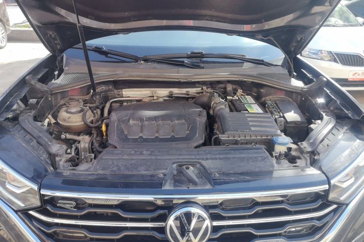 Used Volkswagen Tayron X 2020 330TSI Two-Wheel Drive Luxury Smart Connectivity Version Engine Bay
