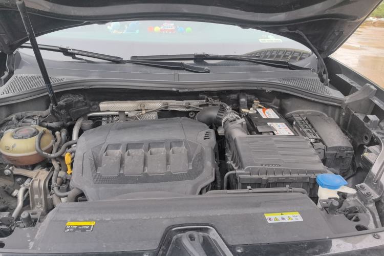 Used Volkswagen Tayron X 2020 330TSI Two-Wheel Drive Luxury Smart Connectivity Version Engine Bay
