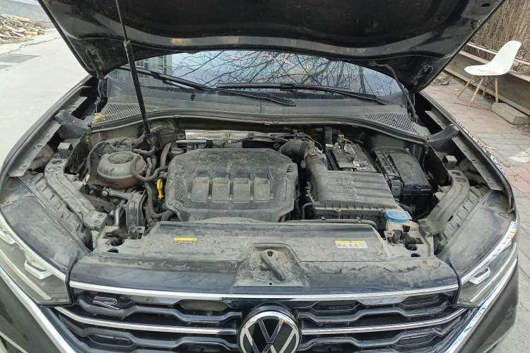 Used Volkswagen Tayron X 2020 330TSI Two-Wheel Drive Luxury Smart Connectivity Version Engine Bay