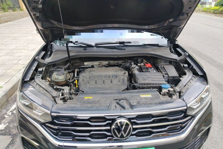 Used Volkswagen Tayron X 2020 330TSI Two-Wheel Drive Luxury Smart Connectivity Version Engine Bay