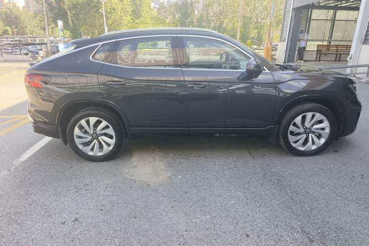 Used Volkswagen Tayron X 2020 330TSI Two-Wheel Drive Luxury Smart Connectivity Version Exterior 2