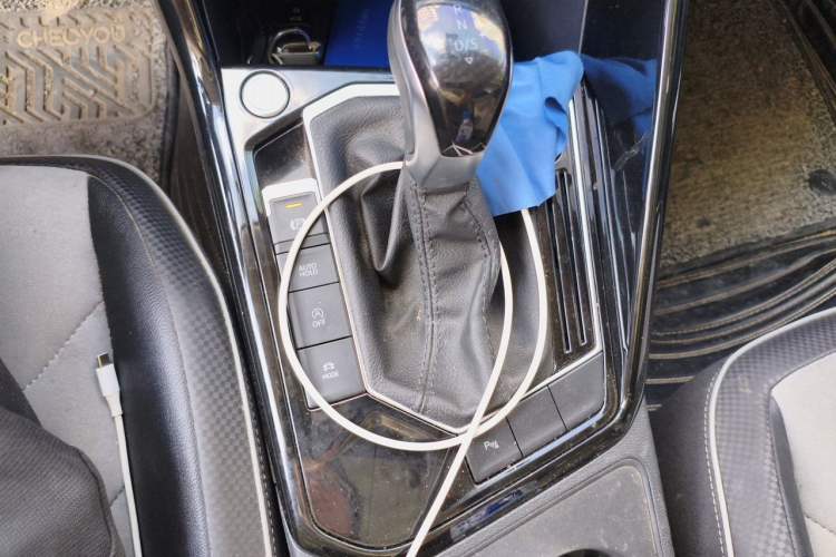 Used Volkswagen Tayron X 2020 330TSI Two-Wheel Drive Luxury Smart Connectivity Version Gear Lever