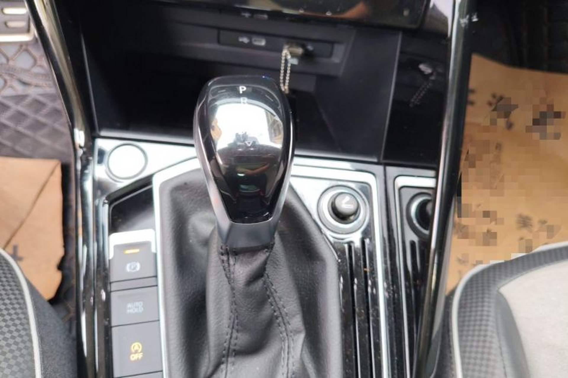 Used Volkswagen Tayron X 2020 330TSI Two-Wheel Drive Luxury Smart Connectivity Version Gear Lever