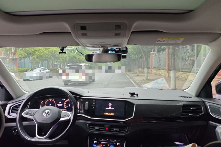 Used Volkswagen Tayron X 2020 330TSI Two-Wheel Drive Luxury Smart Connectivity Version Headliner