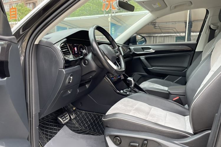 Used Volkswagen Tayron X 2020 330TSI Two-Wheel Drive Luxury Smart Connectivity Version Interior 11
