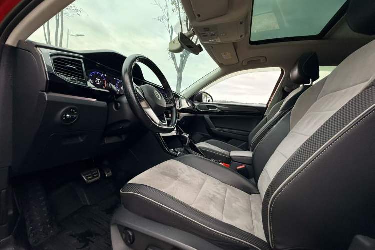 Used Volkswagen Tayron X 2020 330TSI Two-Wheel Drive Luxury Smart Connectivity Version Interior 3