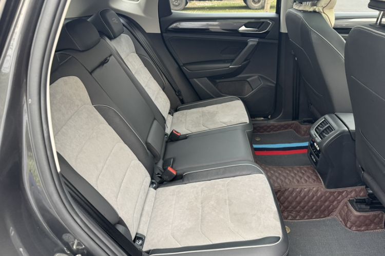 Used Volkswagen Tayron X 2020 330TSI Two-Wheel Drive Luxury Smart Connectivity Version Interior 4